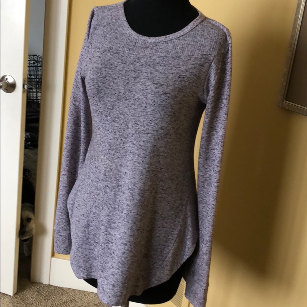 Light weight sweater
